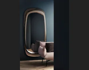 Specchio Bold con cornice a specchio H200 di Midj