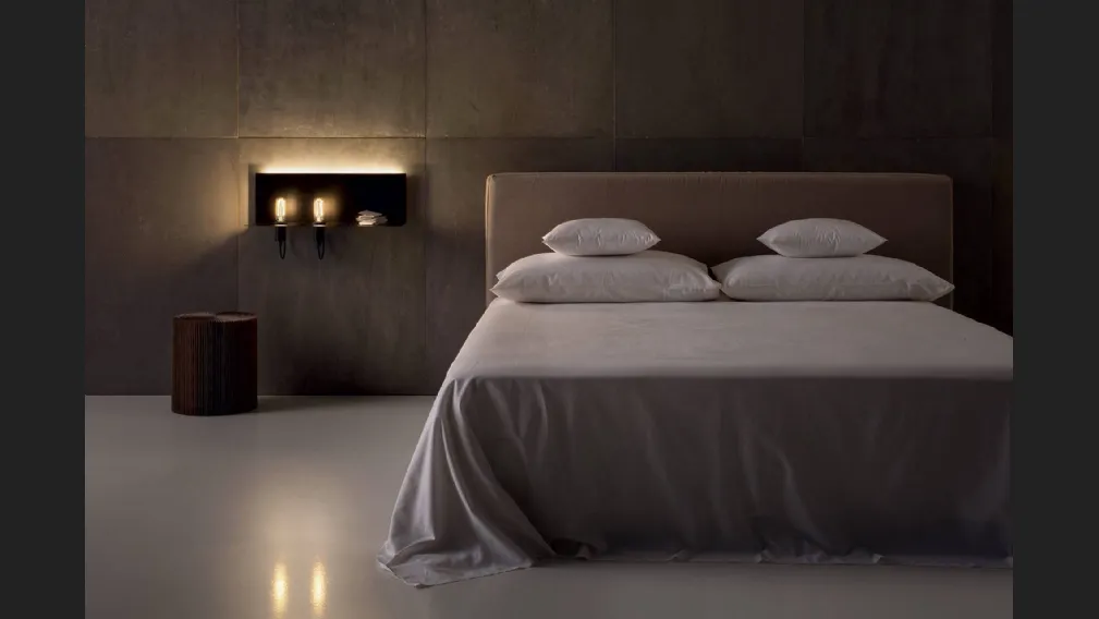 Lampada da parete con struttura in acciaio Hob di Vesoi