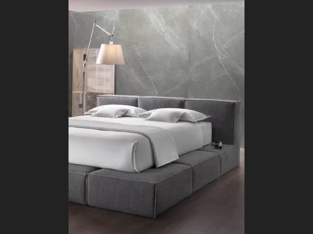 Letto di design in tessuto imbottito Designer QB di Altrenotti