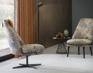 Poltroncina Lord in tessuto con fantasia floreale di Le Comfort