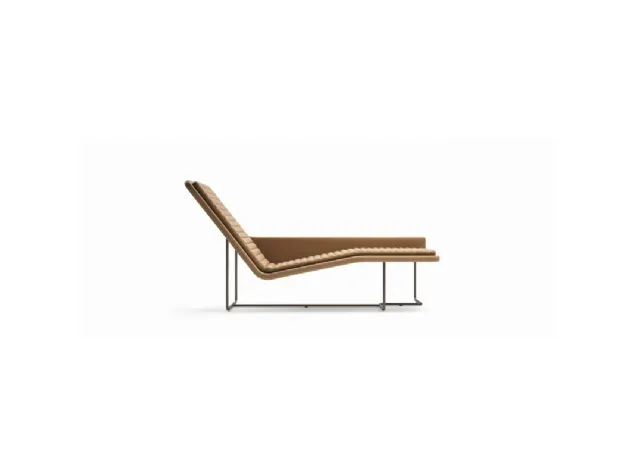 Poltroncina Chaise Longue in pelle con struttura in metallo Origami di Ditre Italia