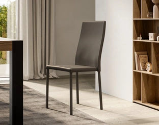 Sedia Melodie con struttura in metallo completamente rivestita in ecopelle di Arredo3