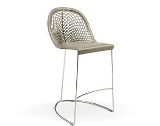 Sgabello in cuoio Guapa di Midj