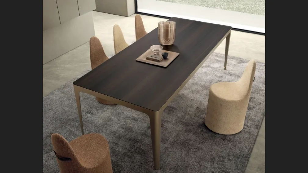 Tavolo Grand More con top in Legno di Presotto