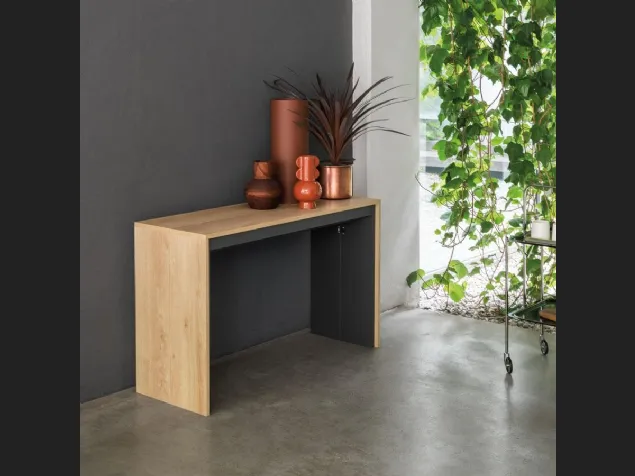 Consolle allungabile con top e cinque allunghe realizzate in laminato ecologico Leonardo di Pezzani