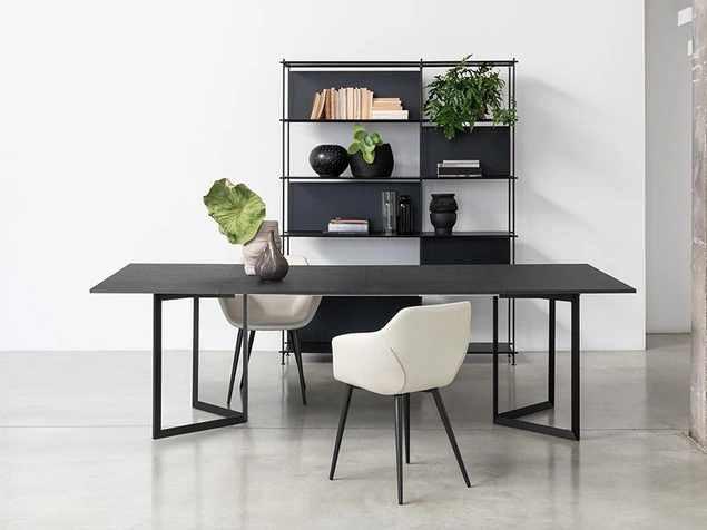 Tavolo quadrato Lupin XL di Pezzani