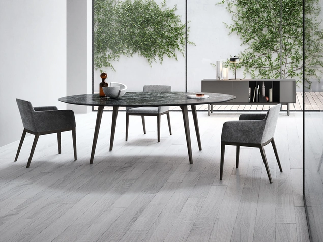Tavolo Rea con top in marmo di Novamobili